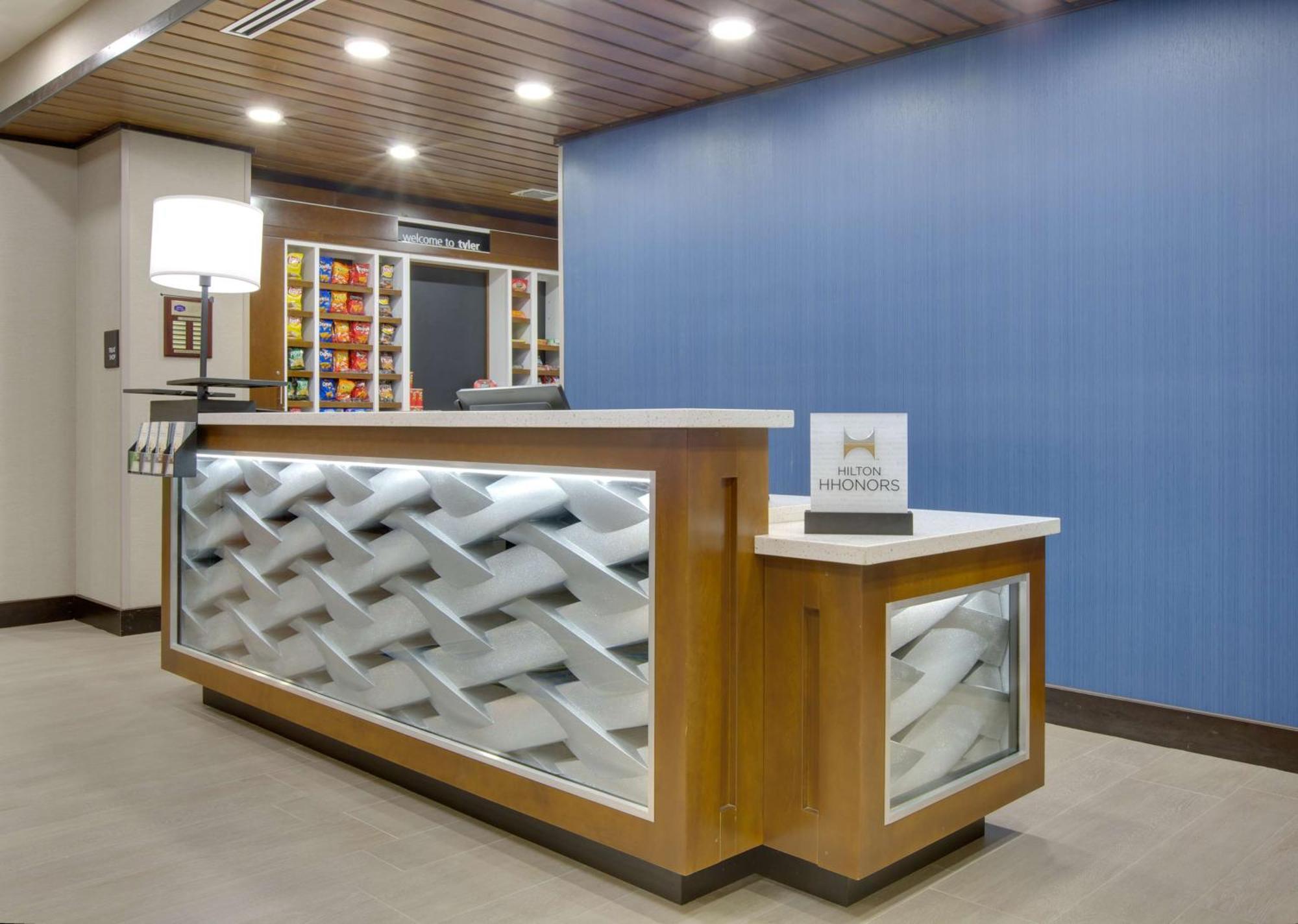 Hampton Inn & Suites Tyler-South Eksteriør billede